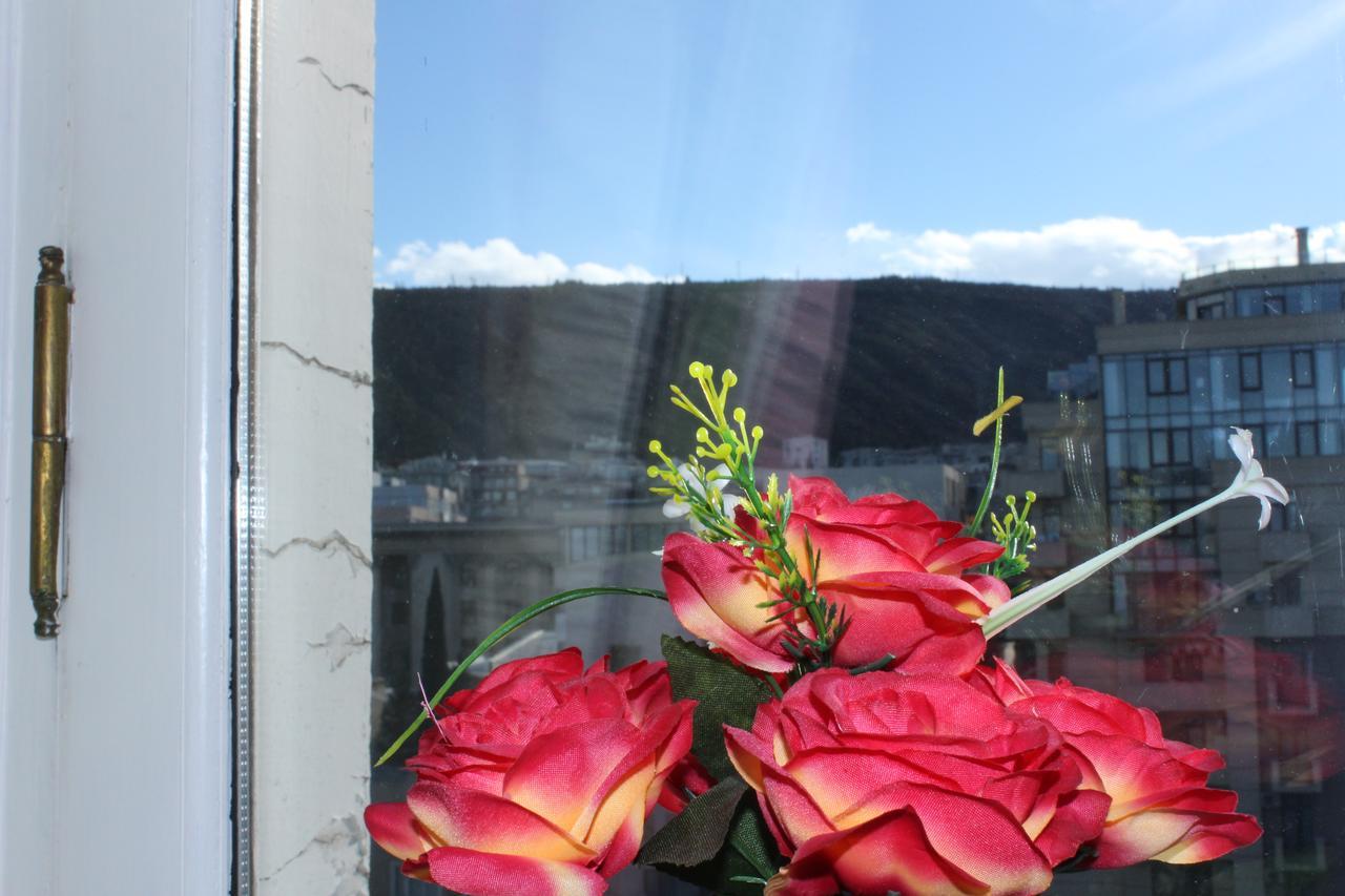 Herrmas Hostel Tbilisi ภายนอก รูปภาพ