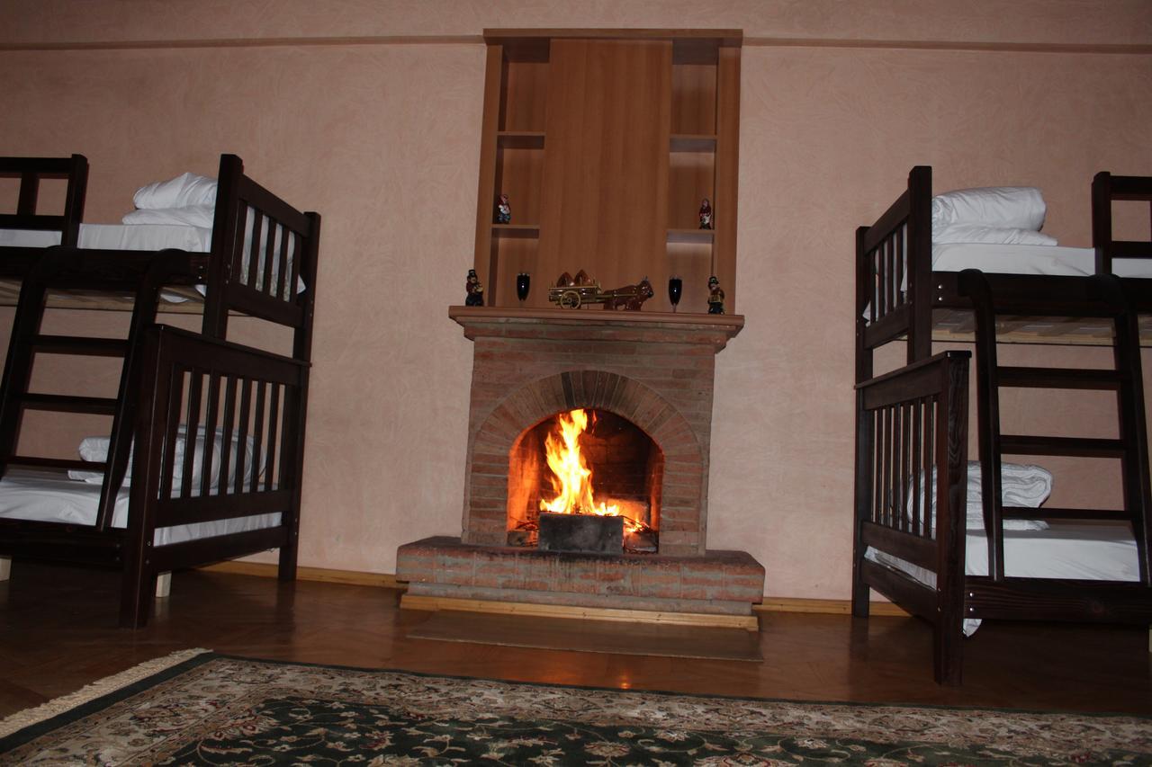 Herrmas Hostel Tbilisi ภายนอก รูปภาพ