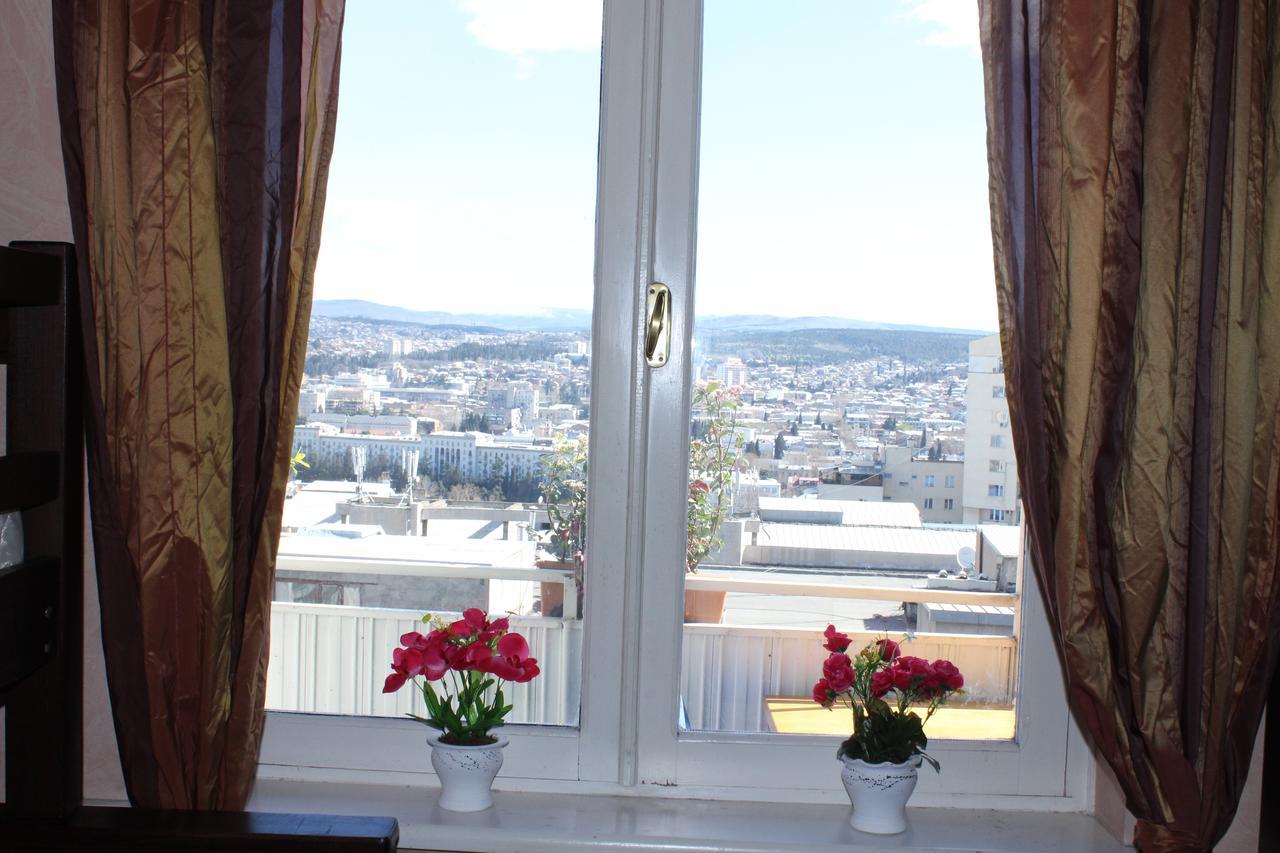 Herrmas Hostel Tbilisi ภายนอก รูปภาพ