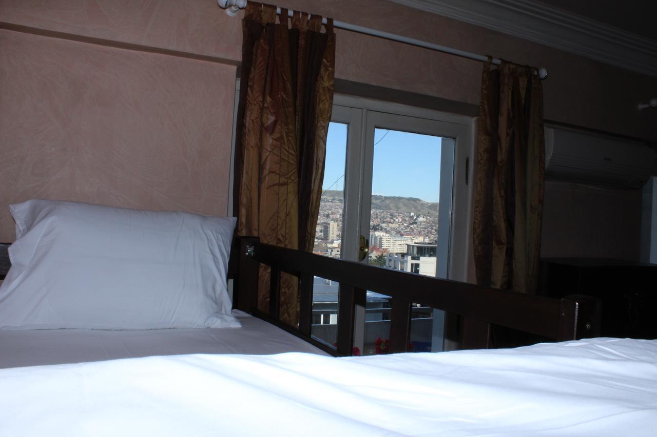 Herrmas Hostel Tbilisi ภายนอก รูปภาพ