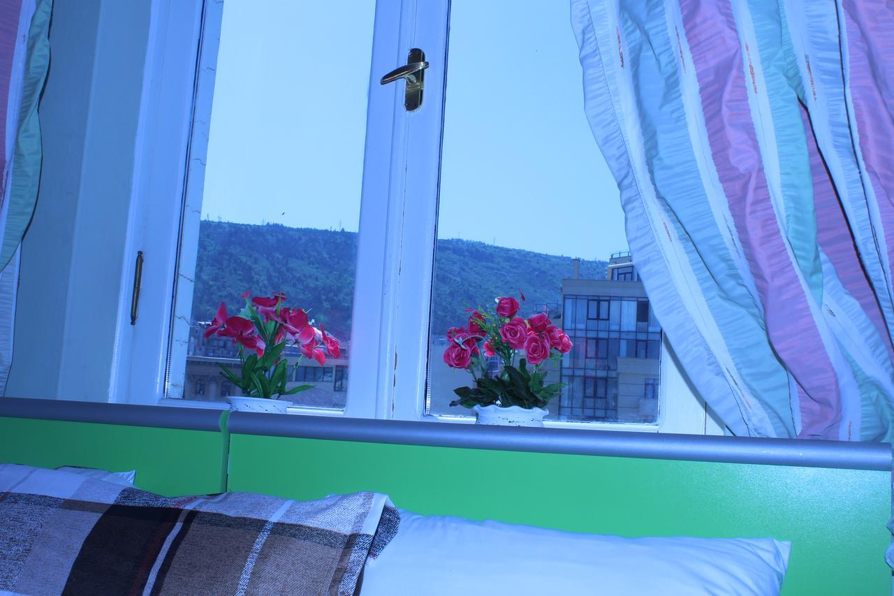 Herrmas Hostel Tbilisi ภายนอก รูปภาพ